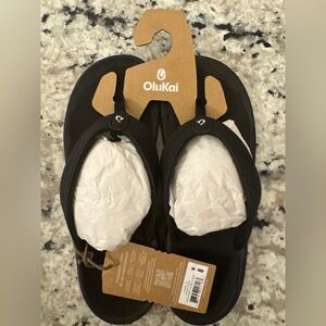 OluKai Classic Black Sandals